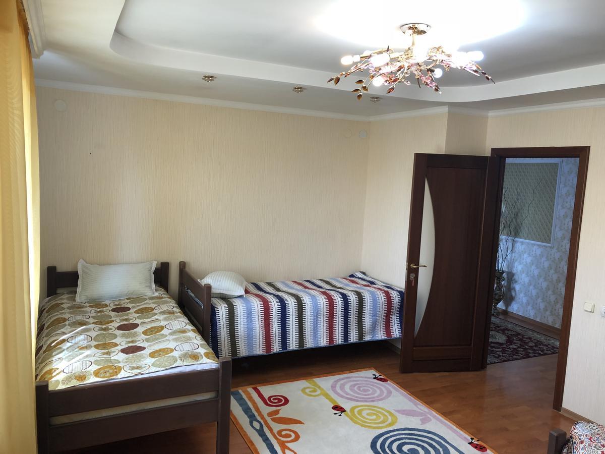 Hostel Astana ภายนอก รูปภาพ
