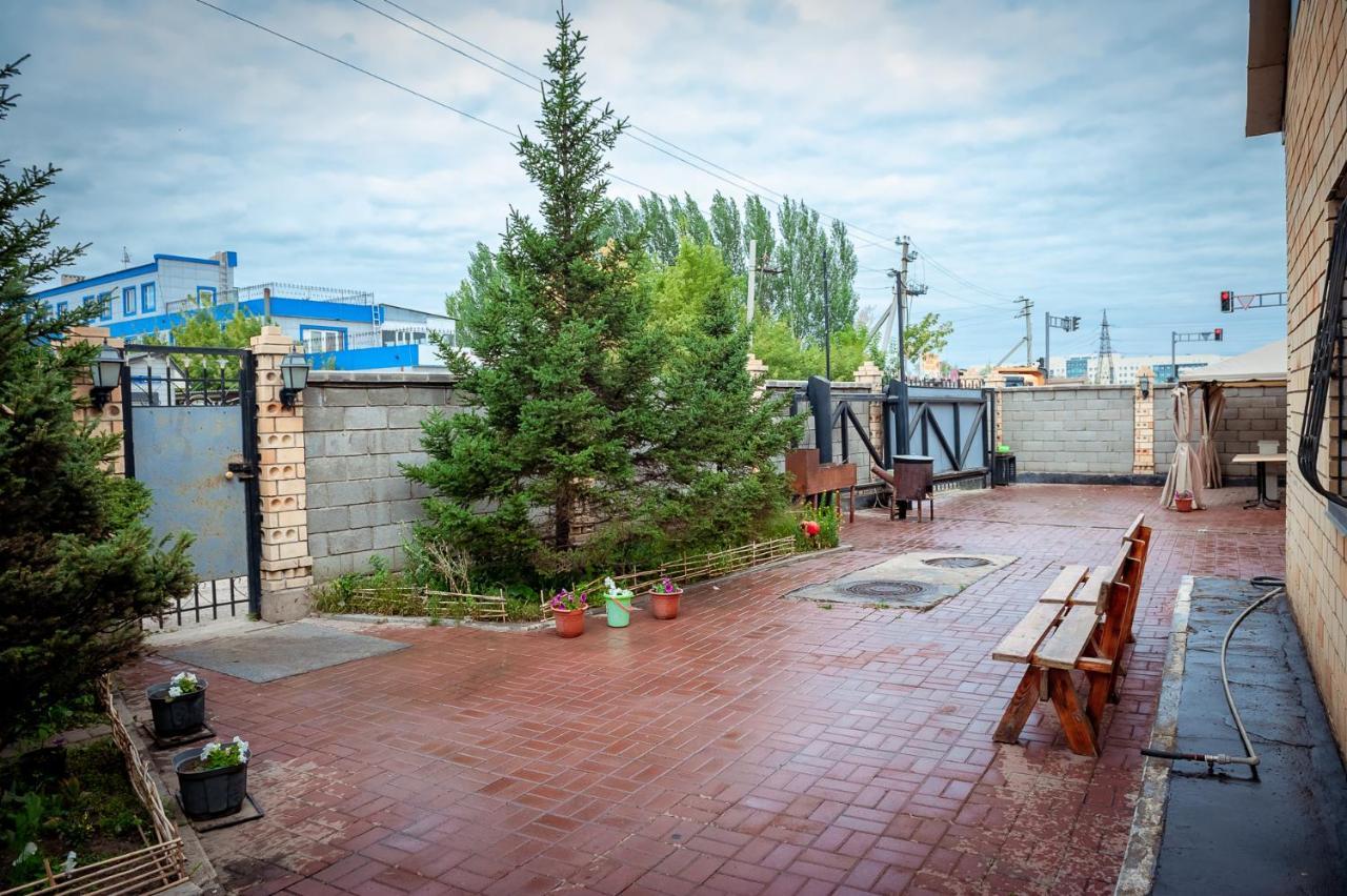 Hostel Astana ภายนอก รูปภาพ