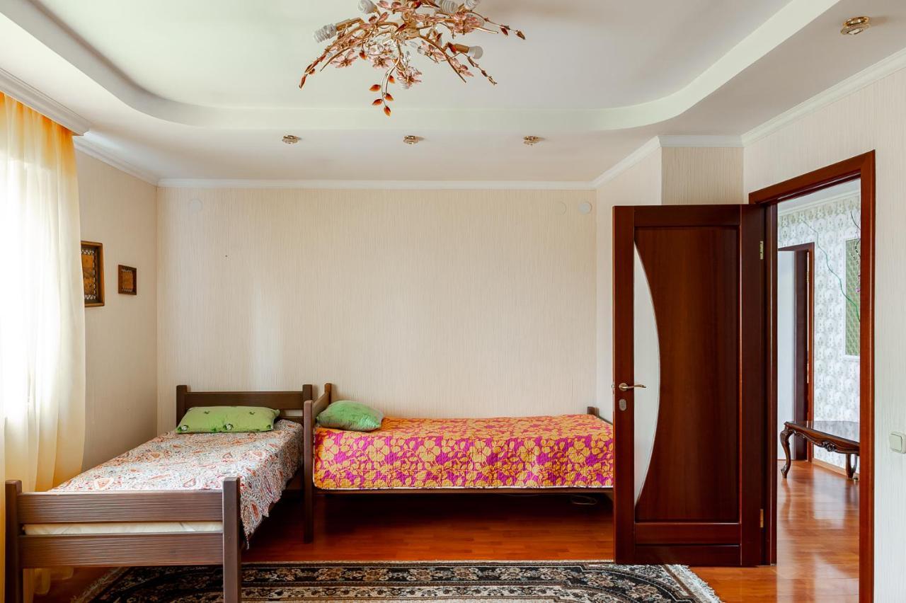 Hostel Astana ภายนอก รูปภาพ