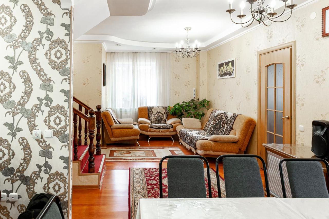 Hostel Astana ภายนอก รูปภาพ